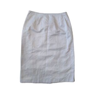 Evan Picone Quiet Luxury White Embossed Floral Print Knee Length Pencil Skirt